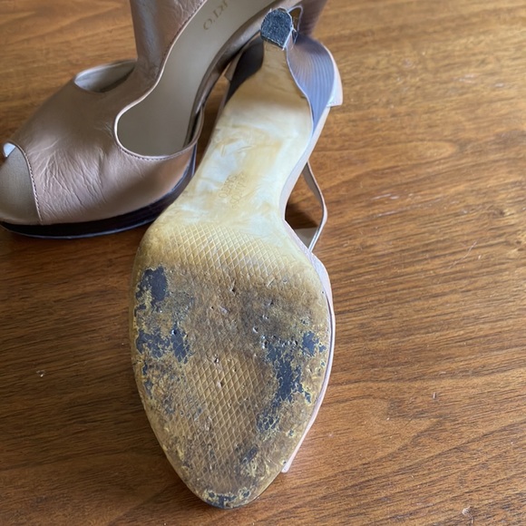 Franco Sarto nude leather heels. Gorgeous shoes, EUC. - Picture 12 of 13